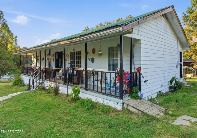 Photo 1 of Single family home for sale at 222 Agency Crk Ln, Decatur, TN 37322 | MLS# 3621391 | Listing updated on 2026-10-19