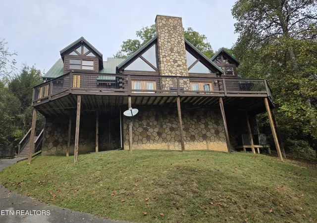 Photo 1 of Single family home for sale at 2336 Breezy Rd, Sevierville, TN 37876 | MLS# 3621413 | Listing updated on 2026-10-28