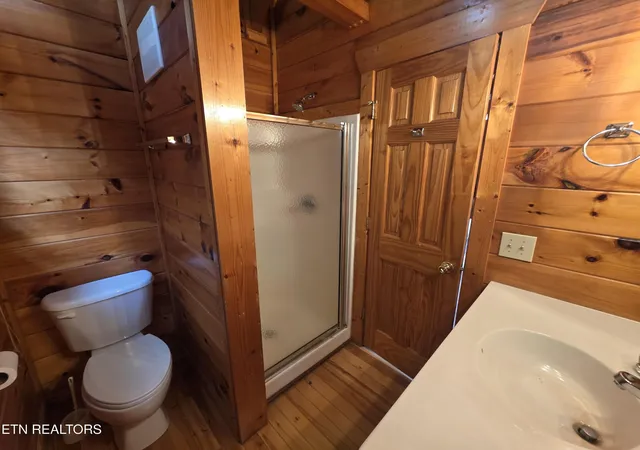 Photo 4 of Single family home for sale at 2336 Breezy Rd, Sevierville, TN 37876 | MLS# 3621413 | Listing updated on 2026-10-28