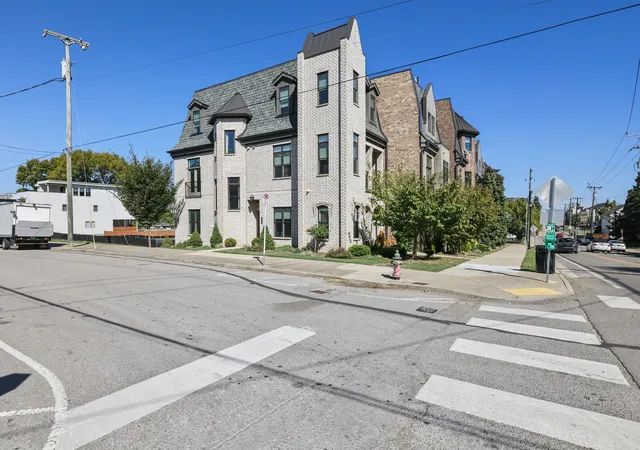 Photo 4 of Townhouse for sale at 1700 6th Avenue N, Nashville, TN 37208 | MLS# 3628878 | Listing updated on 2026-10-30