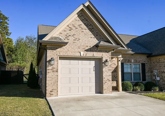 Photo 1 of Townhouse for sale at 4833 Grv Park Dr NE, Cleveland, TN 37312 | MLS# 3621452 | Listing updated on 2026-10-20