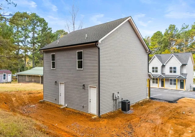 Photo 4 of Multi family home for sale at 4582 Highway N 27, La Fayette, GA 30728 | MLS# 3621471 | Listing updated on 2026-10-16