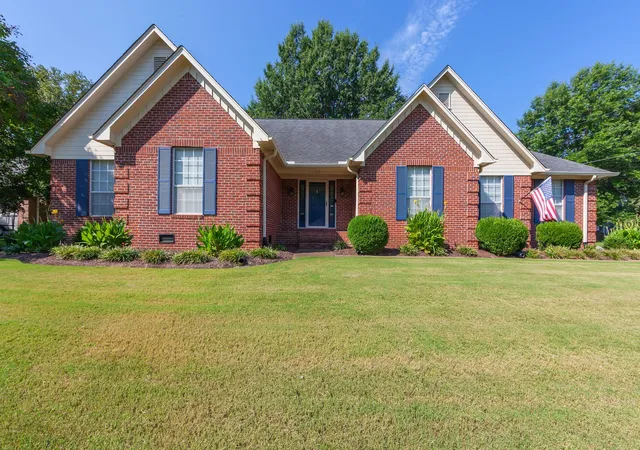 Single family home for sale at 117 Baymeadows Dr, Jackson, TN 38305 | MLS# 3621492