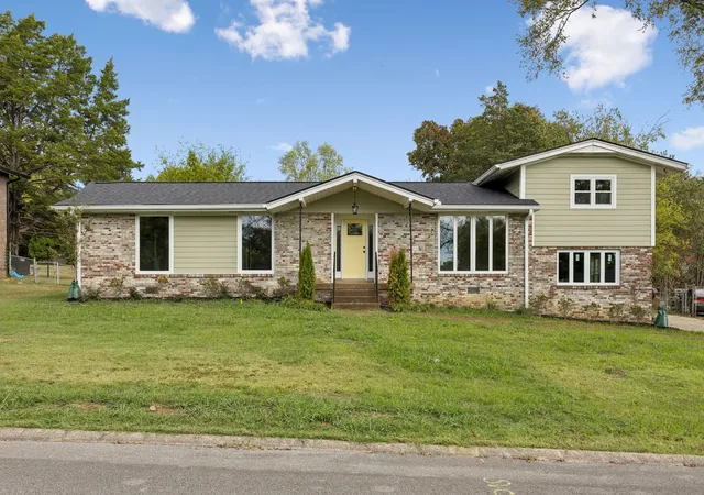 Photo 1 of Single family home for sale at 157 Timber Ridge Dr, Nashville, TN 37217 | MLS# 3623041 | Listing updated on 2026-10-25