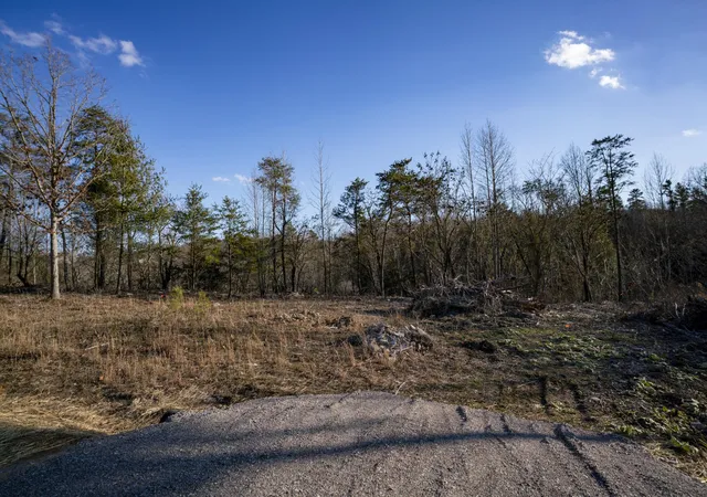 Photo 1 of Land for sale at 353 Rock Crk Rd, Lookout Mountain, GA 30750 | MLS# 3621496 | Listing updated on 2026-10-16