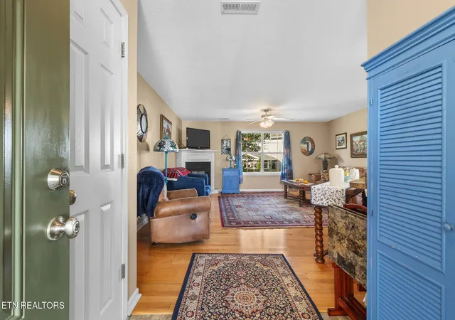 Photo 4 of Single family home for sale at 1120 Stone Crk Ln, Sevierville, TN 37876 | MLS# 3621539 | Listing updated on 2026-10-20