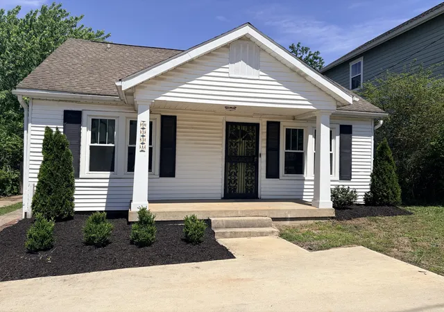 Photo 1 of Single family home for sale at 933a Spain Ave, Nashville, TN 37216 | MLS# 3621582 | Listing updated on 2026-10-16