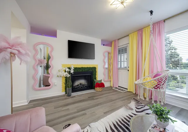 Photo 2 of Single family home for sale at 1064 1st Avenue N, Nashville, TN 37201 | MLS# 3623659 | Listing updated on 2026-10-26