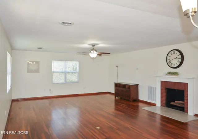 Photo 2 of Single family home for sale at 1306 George Ave, Jefferson City, TN 37760 | MLS# 3621640 | Listing updated on 2026-10-16