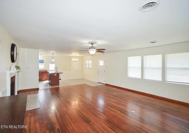Photo 4 of Single family home for sale at 1306 George Ave, Jefferson City, TN 37760 | MLS# 3621640 | Listing updated on 2026-10-16