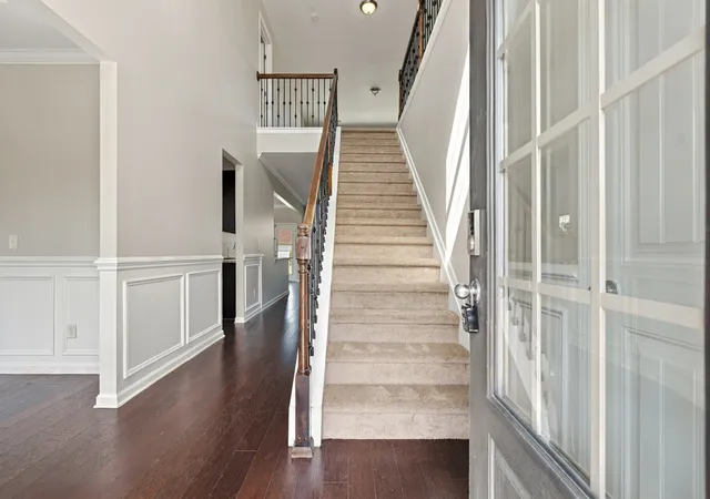 Photo 3 of Single family home for sale at 923 Lunette Dr, Murfreesboro, TN 37128 | MLS# 3621757 | Listing updated on 2026-10-25