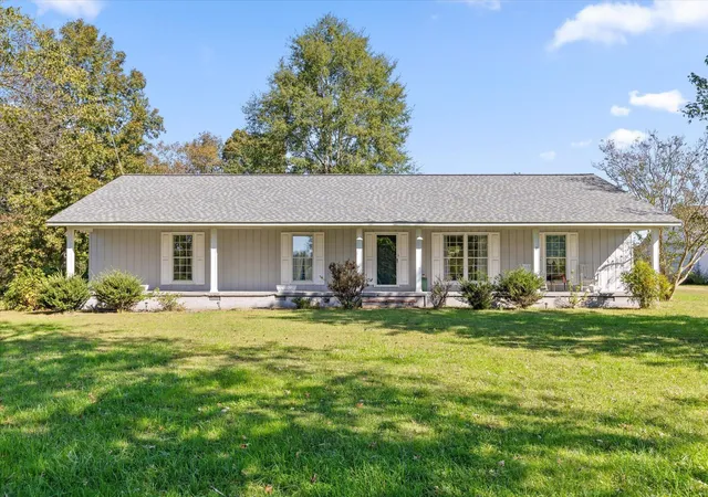 Single family home for sale at 562 County Rd 783, Ider, AL 35981 | MLS# 3621711