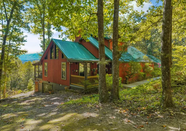 Photo 1 of Single family home for sale at 2848 Mountain Blvd, Sevierville, TN 37876 | MLS# 3623849 | Listing updated on 2026-10-23