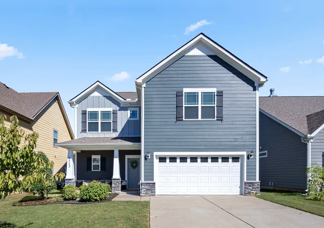 Photo 1 of Single family home for sale at 5923 Enclave Dr, Murfreesboro, TN 37128 | MLS# 3622366 | Listing updated on 2026-10-24