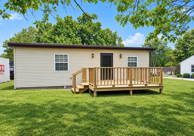 Photo 1 of Single family home for sale at 612 W End Cir, Franklin, TN 37064 | MLS# 3621824 | Listing updated on 2026-10-16