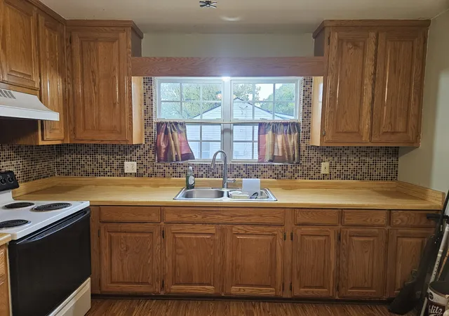 Photo 2 of Single family home for sale at 612 W End Cir, Franklin, TN 37064 | MLS# 3621824 | Listing updated on 2026-10-16