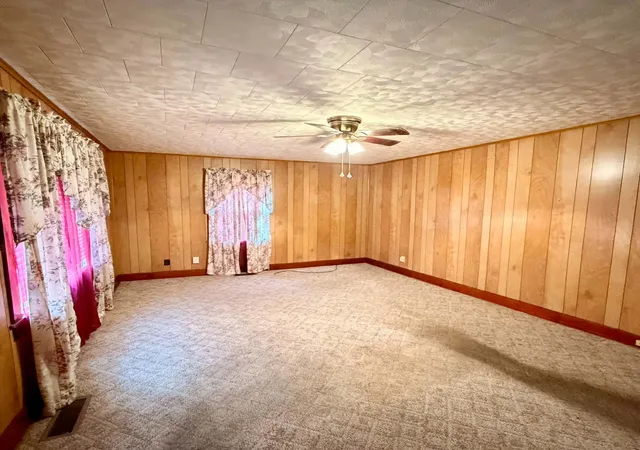 Photo 3 of Single family home for sale at 1206 Cates St, Hopkinsville, KY 42240 | MLS# 3621797 | Listing updated on 2026-10-16