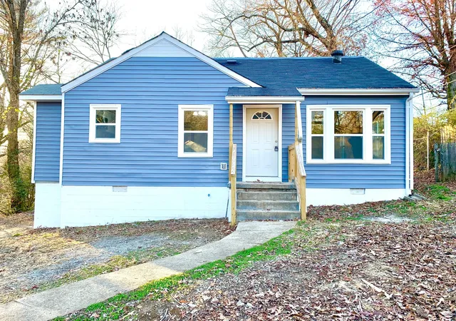 Photo 1 of Single family home for sale at 1008 Ridgecrest Dr, Clarksville, TN 37040 | MLS# 3621830 | Listing updated on 2026-10-19
