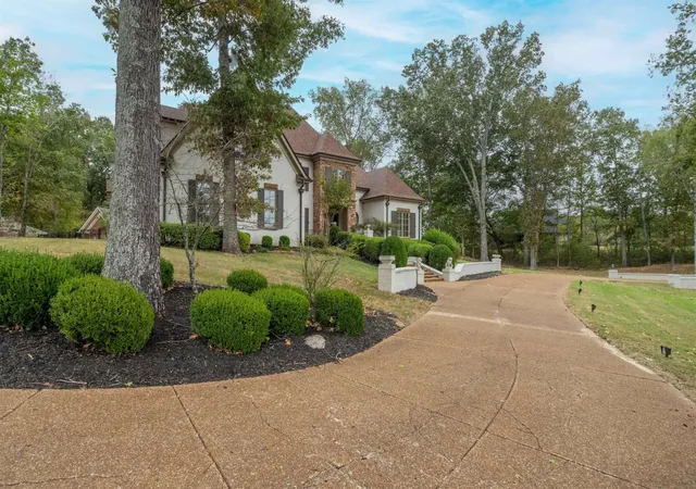 Single family home for sale at 224 S Monterey Farms Cv, Collierville, TN 38017 | MLS# 3621875