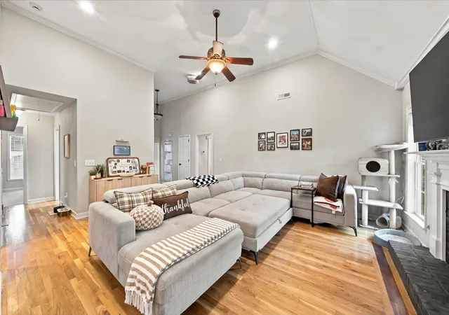 Photo 2 of Single family home for sale at 1809 Kara Ct, Spring Hill, TN 37174 | MLS# 3623927 | Listing updated on 2026-10-23
