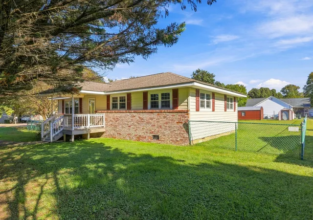 Photo 4 of Single family home for sale at 7415 Bonny Oaks Dr, Chattanooga, TN 37421 | MLS# 3621915 | Listing updated on 2026-10-23