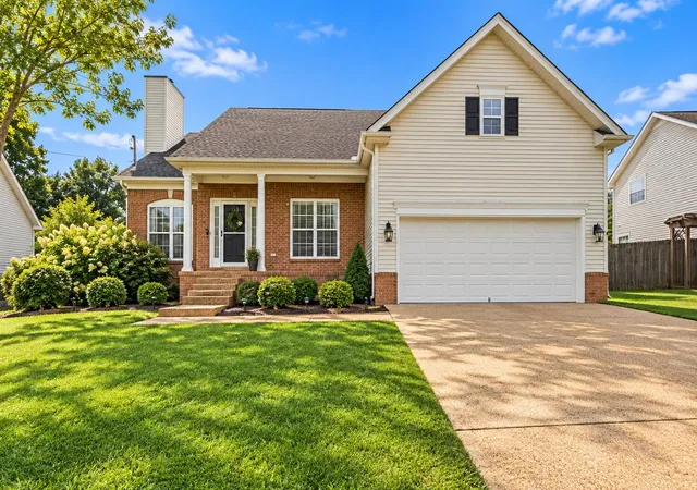 Photo 1 of Single family home for sale at 634 Belinda Pkwy, Mount Juliet, TN 37122 | MLS# 3622113 | Listing updated on 2026-10-28
