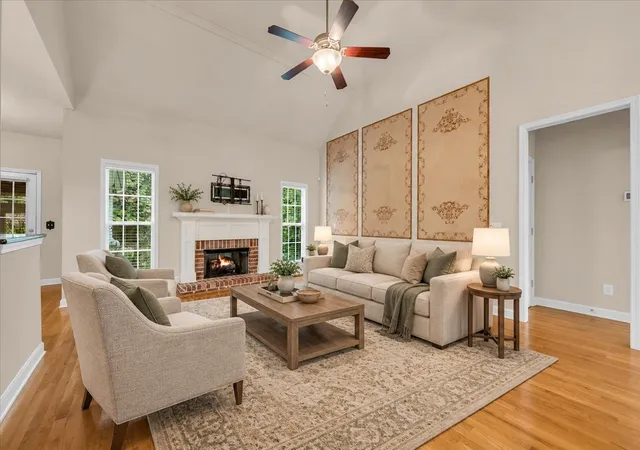 Photo 3 of Single family home for sale at 1067 Aenon Cir, Spring Hill, TN 37174 | MLS# 3622997 | Listing updated on 2026-10-23