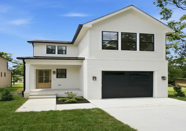 Photo 3 of Single family home for sale at 565b Croley Dr, Nashville, TN 37209 | MLS# 3622003 | Listing updated on 2026-10-29