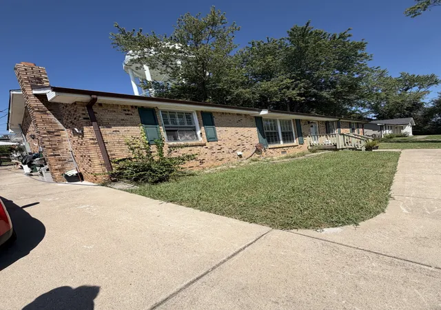 Photo 1 of Single family home for sale at 319 Copeland Rd, Clarksville, TN 37042 | MLS# 3622072 | Listing updated on 2026-10-30