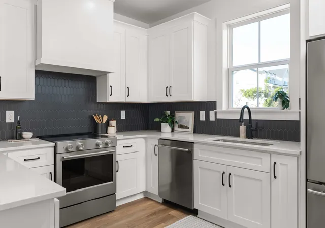 Photo 4 of Townhouse for sale at 121 Hart Ln, Nashville, TN 37207 | MLS# 3622018 | Listing updated on 2026-10-28