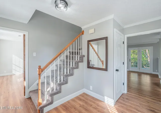 Photo 4 of Single family home for sale at 1210 Oak Hvn Rd, Knoxville, TN 37932 | MLS# 3622077 | Listing updated on 2026-10-18