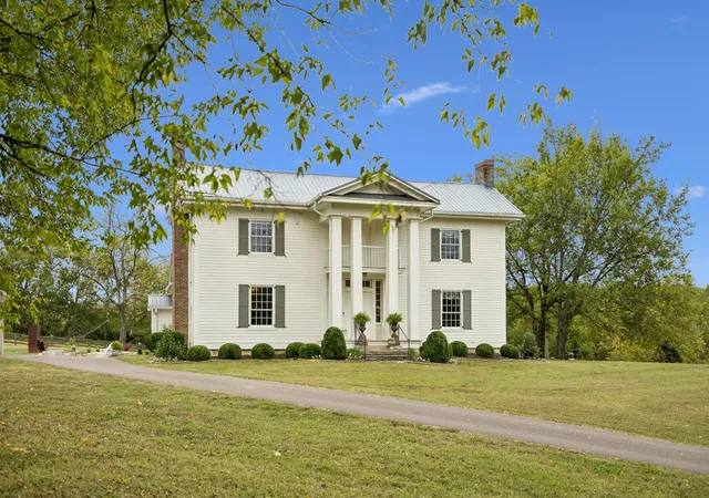 Single family home for sale at 2665 Davidson Rd, Culleoka, TN 38451 | MLS# 3622204
