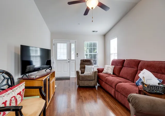 Photo 2 of Single family home for sale at 1040 Charlie Daniels Pkwy #100, Mount Juliet, TN 37122 | MLS# 3622101 | Listing updated on 2026-10-20