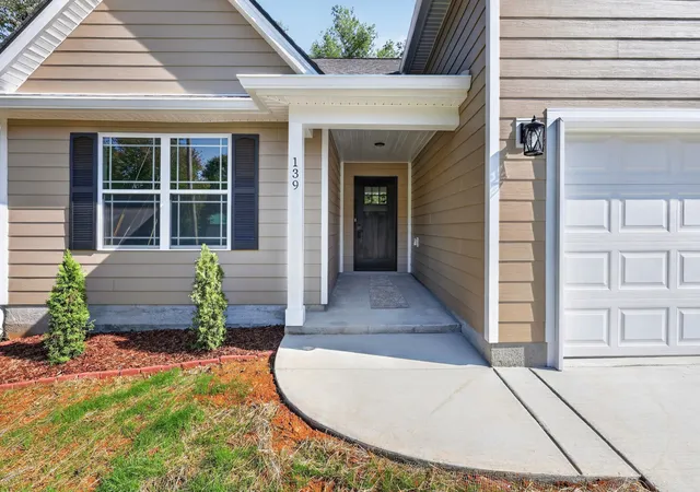 Photo 2 of Single family home for sale at 139 Neal Ave, Smyrna, TN 37167 | MLS# 3622124 | Listing updated on 2026-10-31