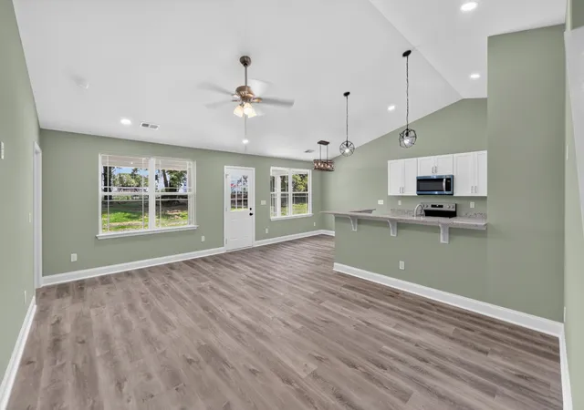 Photo 4 of Single family home for sale at 139 Neal Ave, Smyrna, TN 37167 | MLS# 3622124 | Listing updated on 2026-10-31
