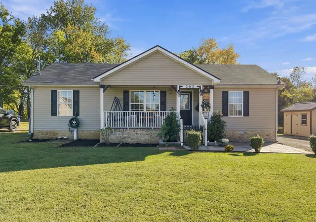 Photo 1 of Single family home for sale at 203 Beechwood Ln, Shelbyville, TN 37160 | MLS# 3622246 | Listing updated on 2026-10-30