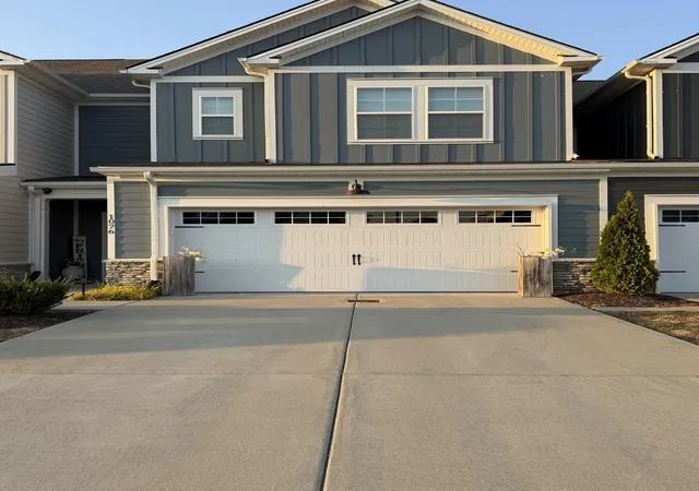 Photo 1 of Townhouse for sale at 1076 June Wilde Rdg, Spring Hill, TN 37174 | MLS# 3622311 | Listing updated on 2026-10-19
