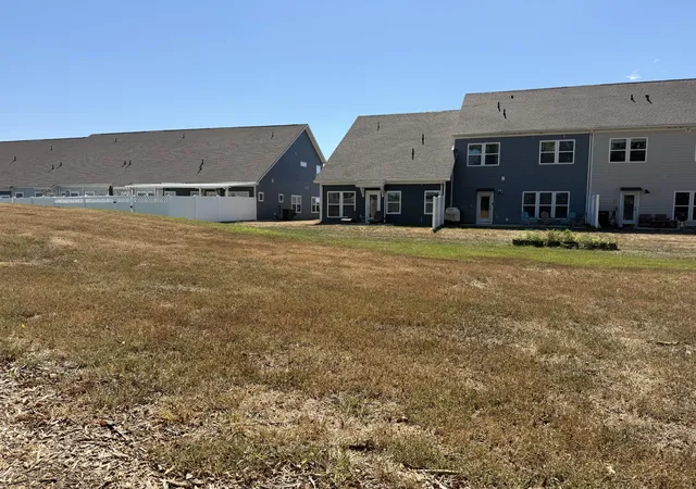 Photo 2 of Townhouse for sale at 1076 June Wilde Rdg, Spring Hill, TN 37174 | MLS# 3622311 | Listing updated on 2026-10-19