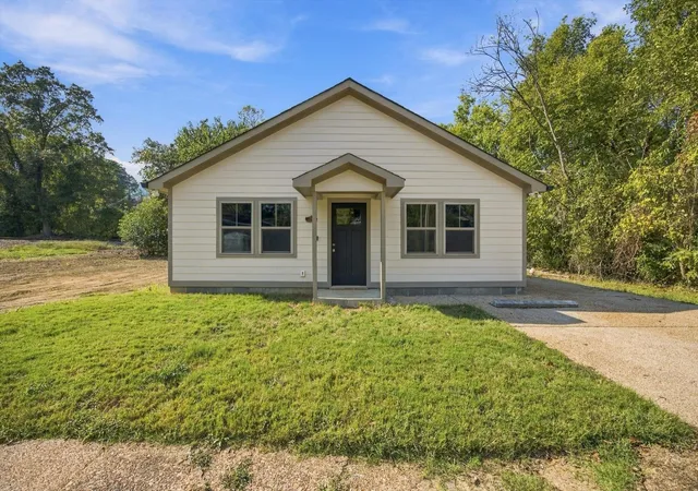 Photo 1 of Single family home for sale at 4021 Chandler Ave, Chattanooga, TN 37410 | MLS# 3622160 | Listing updated on 2026-10-22