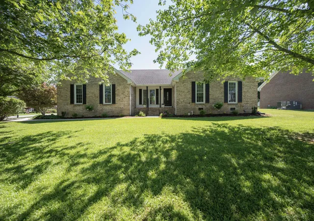 Single family home for sale at 152 Greenbriar Cir, Manchester, TN 37355 | MLS# 3622201
