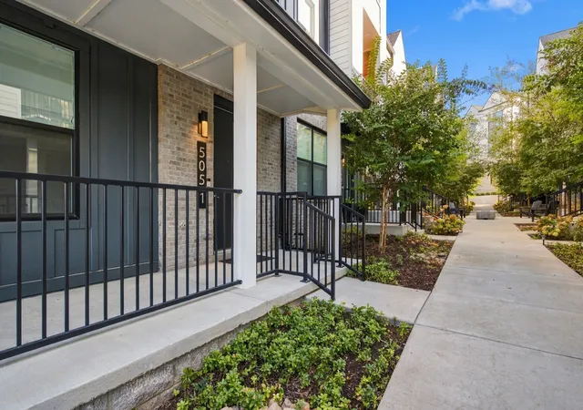 Photo 2 of Townhouse for sale at 505 Community Ct #1, Nashville, TN 37209 | MLS# 3622242 | Listing updated on 2026-10-23
