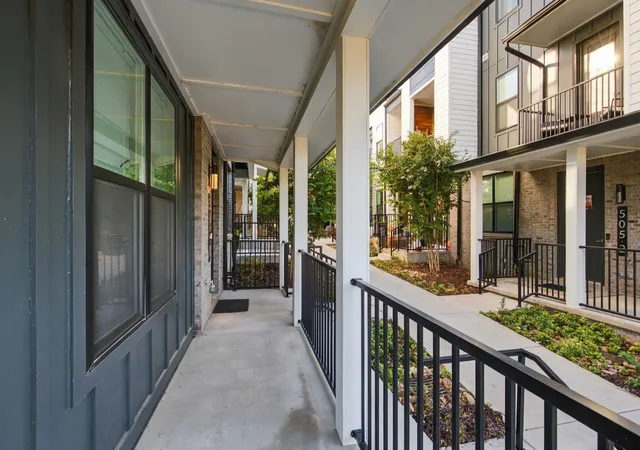 Photo 3 of Townhouse for sale at 505 Community Ct #1, Nashville, TN 37209 | MLS# 3622242 | Listing updated on 2026-10-23