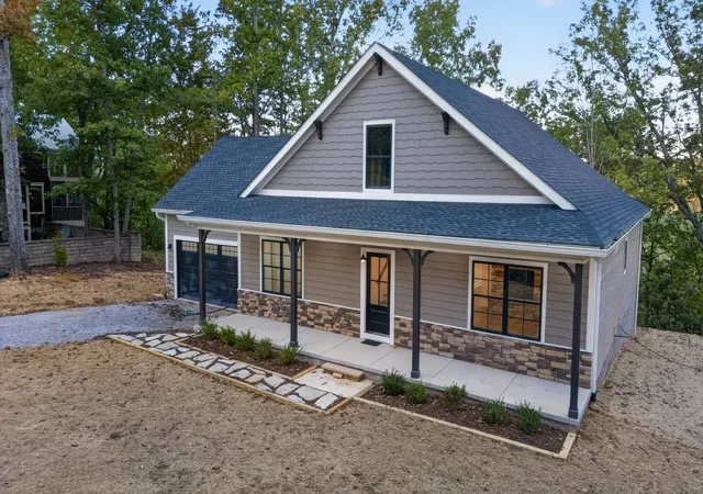 Photo 1 of Single family home for sale at 1734 Ridge Cliff Dr, Monteagle, TN 37356 | MLS# 3622775 | Listing updated on 2026-10-22