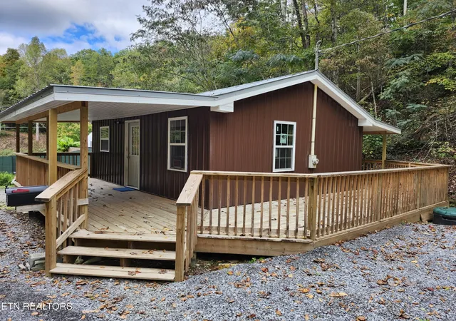 Photo 1 of Single family home for sale at 4121 S Boogertown Rd, Sevierville, TN 37876 | MLS# 3622249 | Listing updated on 2026-10-19