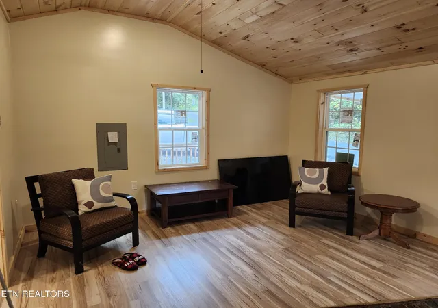 Photo 3 of Single family home for sale at 4121 S Boogertown Rd, Sevierville, TN 37876 | MLS# 3622249 | Listing updated on 2026-10-19