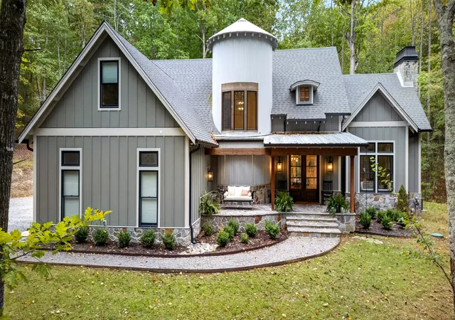 Photo 1 of Single family home for sale at 113 Lake Louisa Loop, Monteagle, TN 37356 | MLS# 3623112 | Listing updated on 2026-10-29