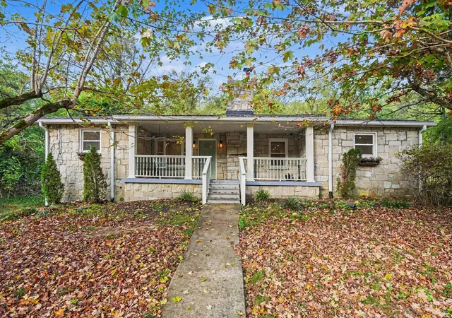 Photo 1 of Single family home for sale at 1217 Hitt Ln, Goodlettsville, TN 37072 | MLS# 3622904 | Listing updated on 2026-10-22