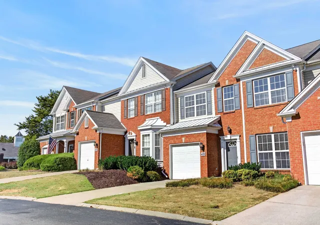 Photo 4 of Townhouse for sale at 426 Old Towne Dr, Brentwood, TN 37027 | MLS# 3622677 | Listing updated on 2026-10-30
