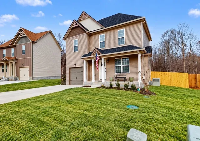 Photo 1 of Single family home for sale at 479 Ridge Top Ct, Clarksville, TN 37040 | MLS# 3622342 | Listing updated on 2026-10-27
