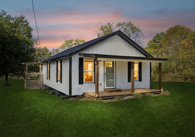 Single family home for sale at 210 S Maple Ave, Ethridge, TN 38456 | MLS# 3622431